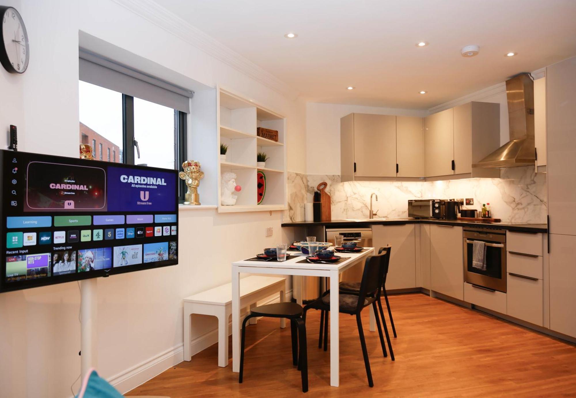 New Luxury Apartments In Central Location Next To Shops, Cafes, Bars & Metro Londýn Exteriér fotografie